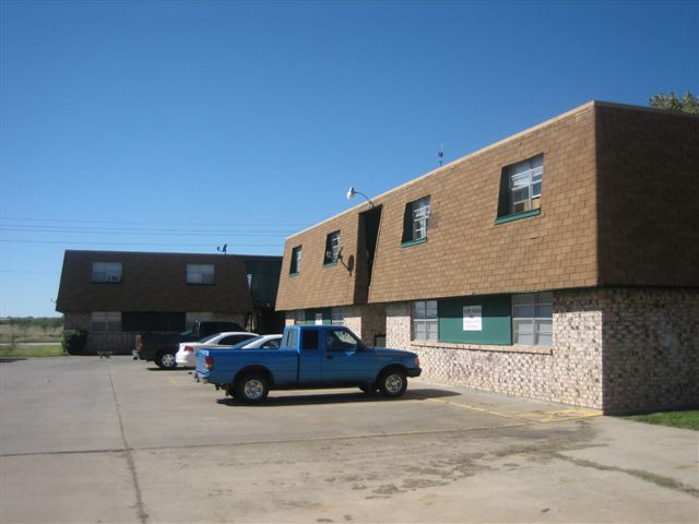 Cross Timbers Apartments in Lawton, OK - Foto de edificio