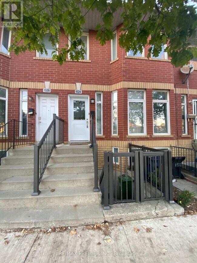 property at 1524 Dupont St