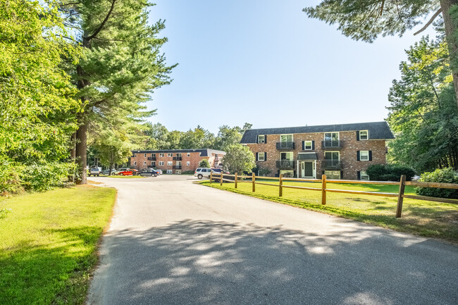 Jaffwood Apartments in Jaffrey, NH - Foto de edificio - Building Photo
