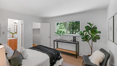 317 Olema Rd in Fairfax, CA - Foto de edificio - Building Photo