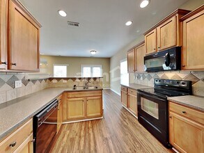 3624 Willow Stone Ln in Wake Forest, NC - Foto de edificio - Building Photo