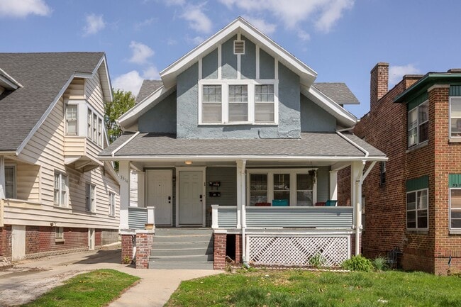 3314 Jackson St, Unit 3314 #1 in Omaha, NE - Building Photo - Building Photo