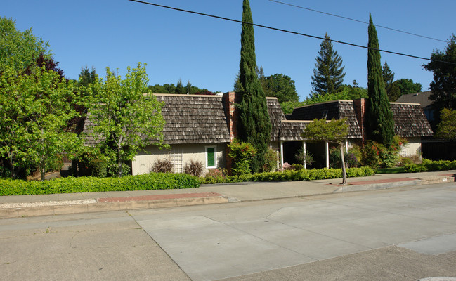 105 Massol in Los Gatos, CA - Building Photo - Building Photo