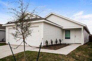 1223 Maple St, Unit 3019 in Wilmer, TX - Building Photo