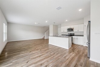 7727 Peace Lily Ave in Wesley Chapel, FL - Building Photo - Building Photo
