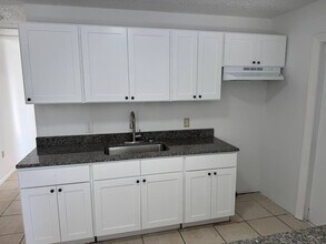 2206-2208 W Highland St in Lakeland, FL - Building Photo - Building Photo