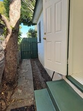 1120 Chelsea Ave in Santa Monica, CA - Building Photo - Building Photo