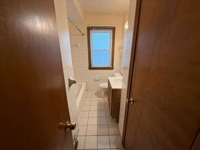 9401 Park Heights Ave in Garfield Heights, OH - Building Photo - Building Photo