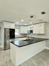 409 Evergreen Dr in Oldsmar, FL - Building Photo - Building Photo