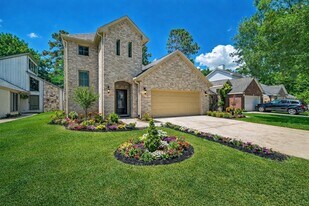 11334 Burning Tree Dr in Montgomery, TX - Building Photo