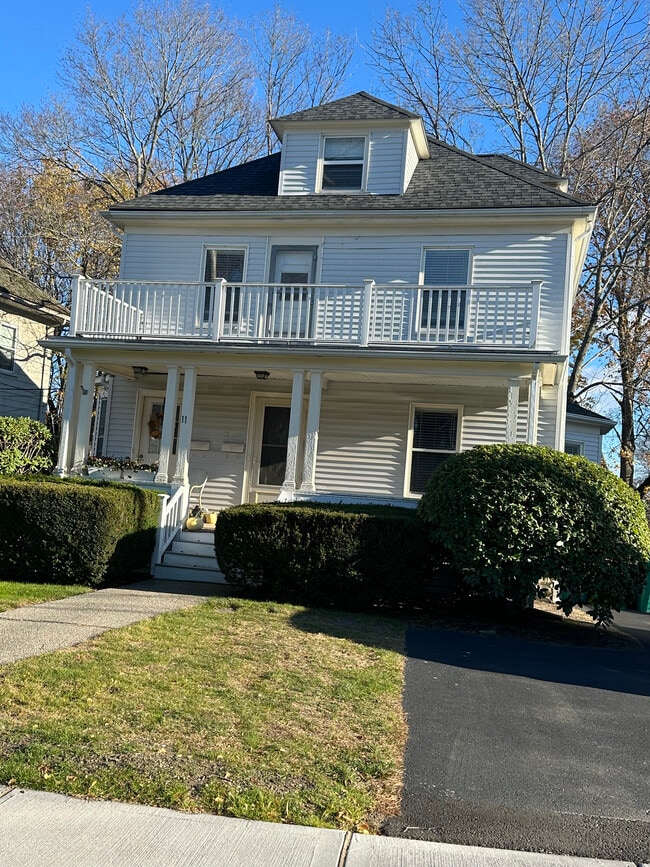 11 Crescent Ave, Unit 11 Crescent 1st