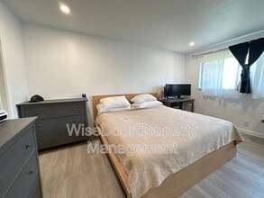 12035 Beverly Blvd in Whittier, CA - Building Photo - Building Photo