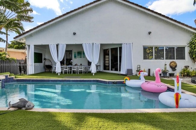 property at 205 N 31st Ave