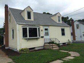 117 Merigold Dr in New Britain, CT - Building Photo - Building Photo
