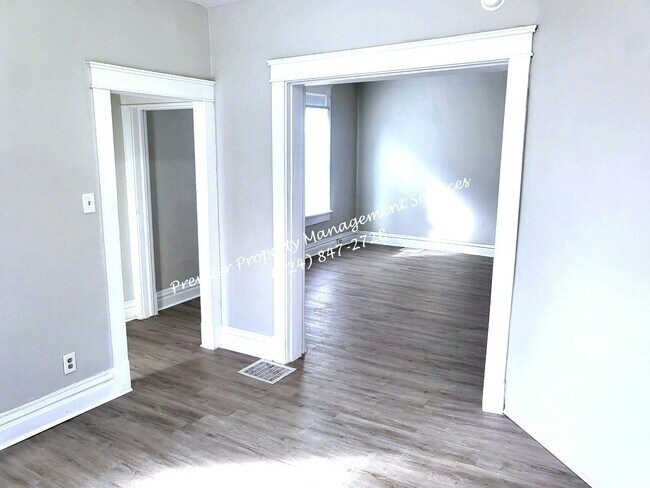 705 Chestnut St in New Castle, PA - Building Photo - Building Photo