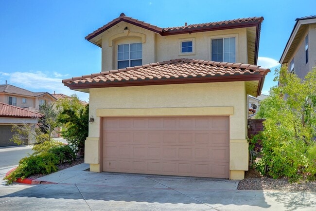 1221 Hope Ranch Ln in Las Vegas, NV - Building Photo - Building Photo