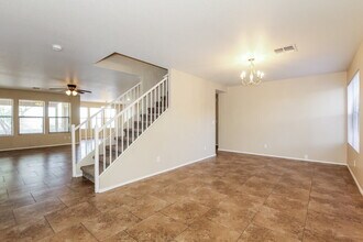 3221 W Cavedale Dr in Phoenix, AZ - Building Photo - Building Photo