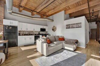 625 W Jackson Blvd in Chicago, IL - Building Photo - Building Photo