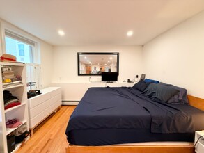51 Pleasant St in Boston, MA - Building Photo - Building Photo