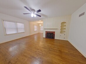 122 S Glendale St in Wichita, KS - Building Photo - Building Photo