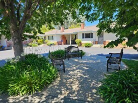 282 Monroe Dr, Unit #1 in Mountain View, CA - Building Photo