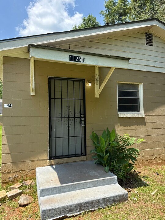 1125 Dewey St in Griffin, GA - Building Photo
