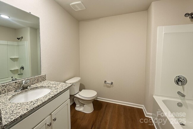 9350 Creedmore Hills Dr in Charlotte, NC - Building Photo - Building Photo