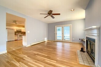 11 Lime St in Marblehead, MA - Building Photo - Building Photo
