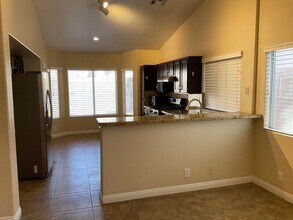 6120 Browning Way in Las Vegas, NV - Building Photo - Building Photo