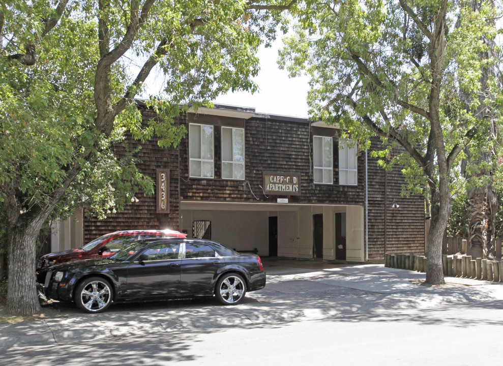 Cape Cod Apartments in Stockton, CA - Building Photo