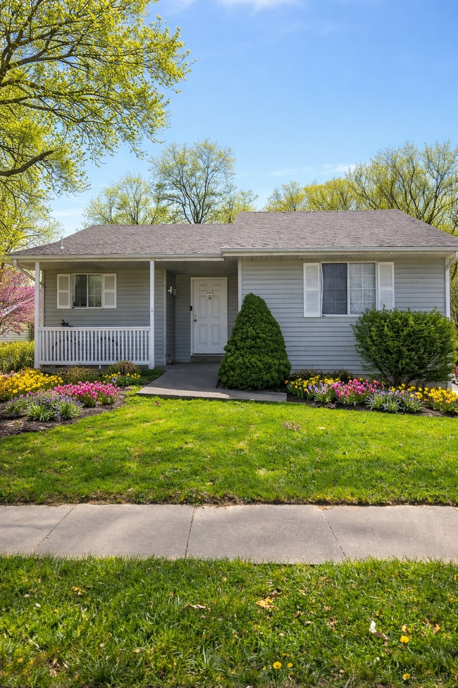 property at 800 Huntridge Dr