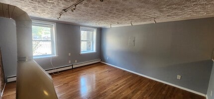 46 Warren St, Unit 1 in New Haven, CT - Foto de edificio - Building Photo