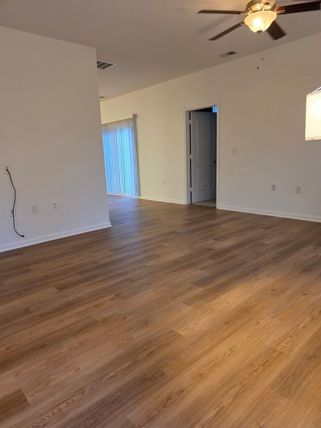 730 Lacy Oak Dr in Chesapeake, VA - Building Photo - Building Photo