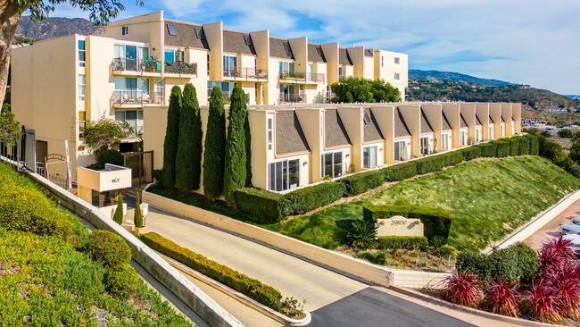 Malibu Canyon Village in Malibu, CA - Building Photo - Building Photo