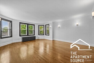 2254 W Winnemac Ave in Chicago, IL - Building Photo - Building Photo