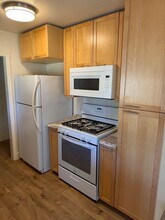 6552 Miles Ln in Carmichael, CA - Building Photo - Building Photo