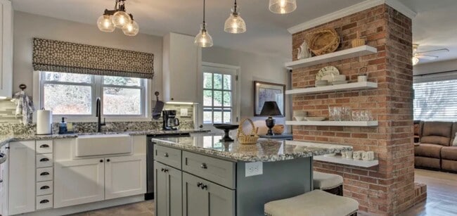 property at 165 Franklin Dr