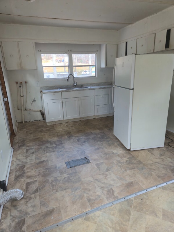 1075 Sweeten Creek Rd in Asheville, NC - Building Photo - Building Photo