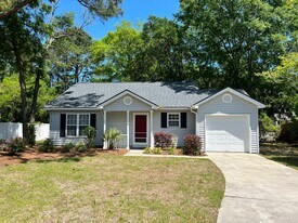34 St Thomas Ct in Pawleys Island, SC - Building Photo