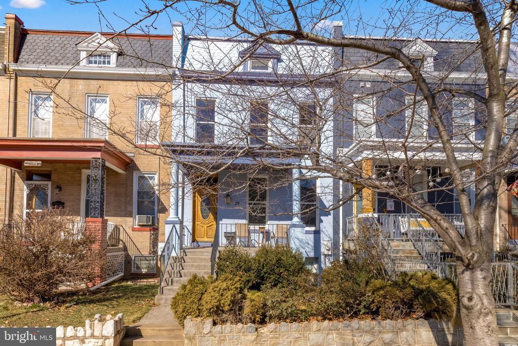 22 Franklin St NE in Washington, DC - Building Photo
