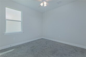 374 Spg Hl Lk Lp in Cape Coral, FL - Building Photo - Building Photo