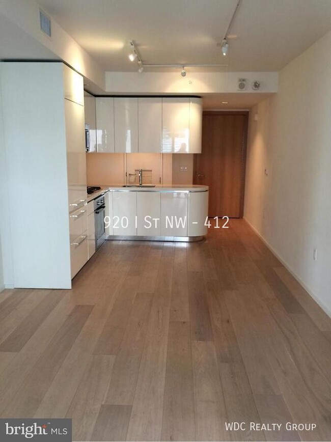 property at 920 I St NW
