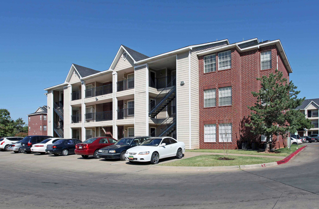 Cokesbury Court in Oklahoma City, OK - Building Photo