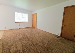 617 E Homer St, Unit 4 in Milwaukee, WI - Building Photo - Building Photo