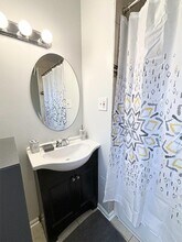 815 N Caroline St in Baltimore, MD - Foto de edificio - Building Photo