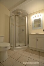 49 Radnor Rd, Unit 1 in Boston, MA - Foto de edificio - Building Photo