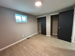 855 Oakland Park Ave in Columbus, OH - Building Photo - Building Photo