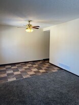 3610 SE 11th St in Des Moines, IA - Building Photo