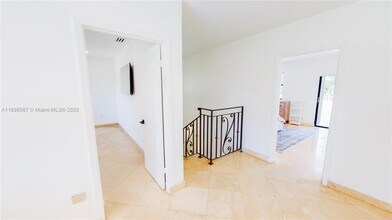 19140 N Bay Rd in Sunny Isles Beach, FL - Building Photo - Building Photo