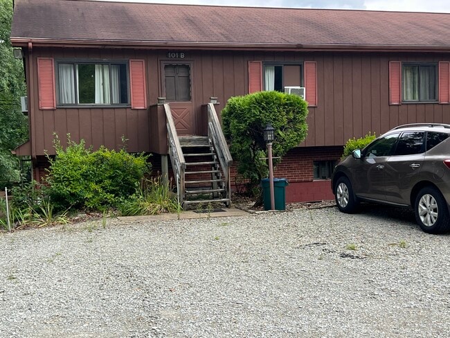 101 Mingo Church Rd, Unit B
